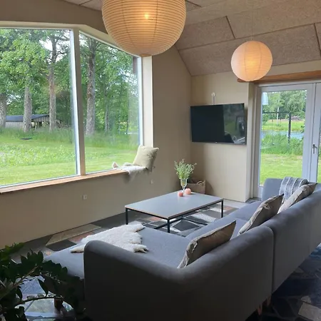 アパート Elverhoj Them